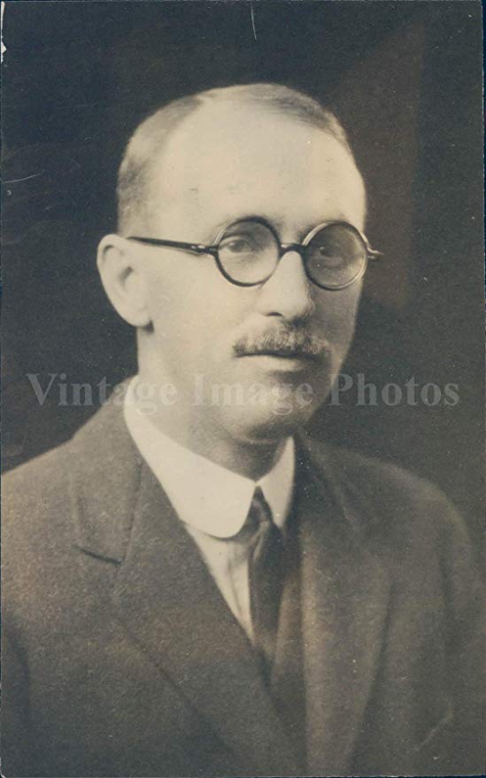 Wallace Notestein